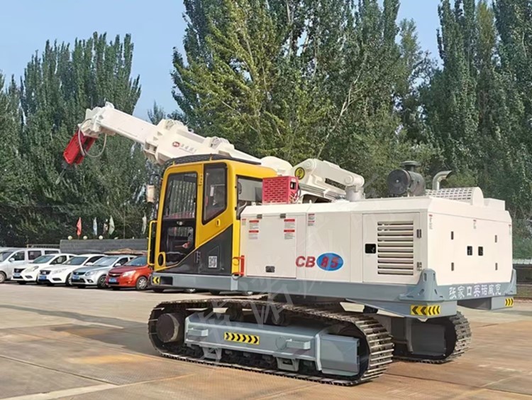 CB85履帶式全液壓拆包機
